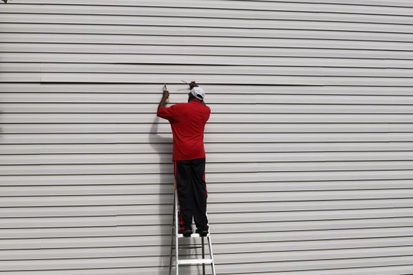 Loose Siding Repair in Carrollton