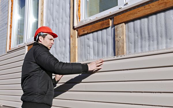 Cost of Vinyl Cladding Repair in Carrollton
